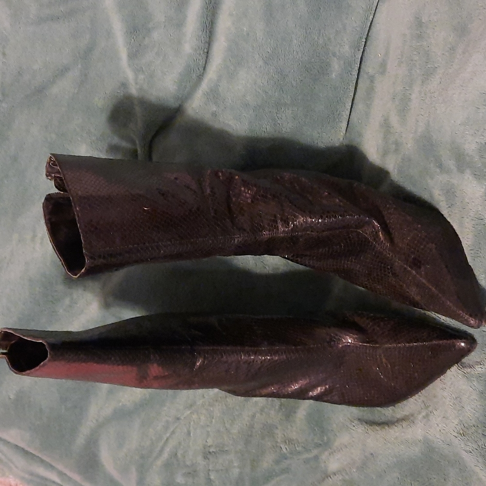 SALE. Palomino Black Skinskin Texture Mid Calf Ladys Boots, Size 8B, Zipbk, 4 in